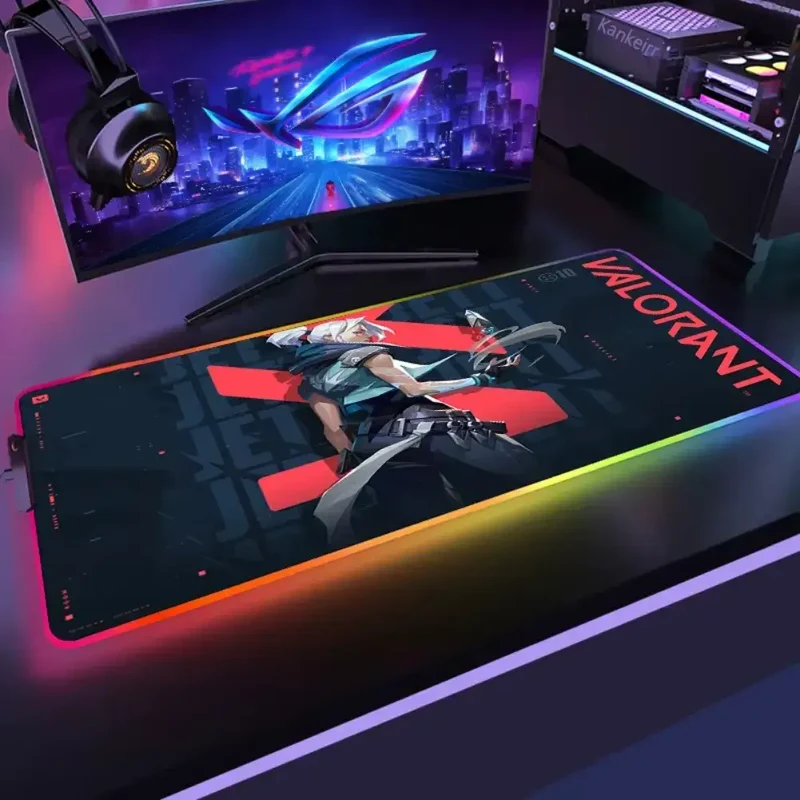 LED et réactivité maximale – Tapis de souris gamer Valorant Jett RGB